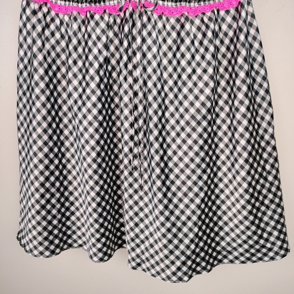 NWT Victoria's Secret Black & White Gingham w/ Pink Trim Babydoll Negligee Sz. M - Picture 7 of 12